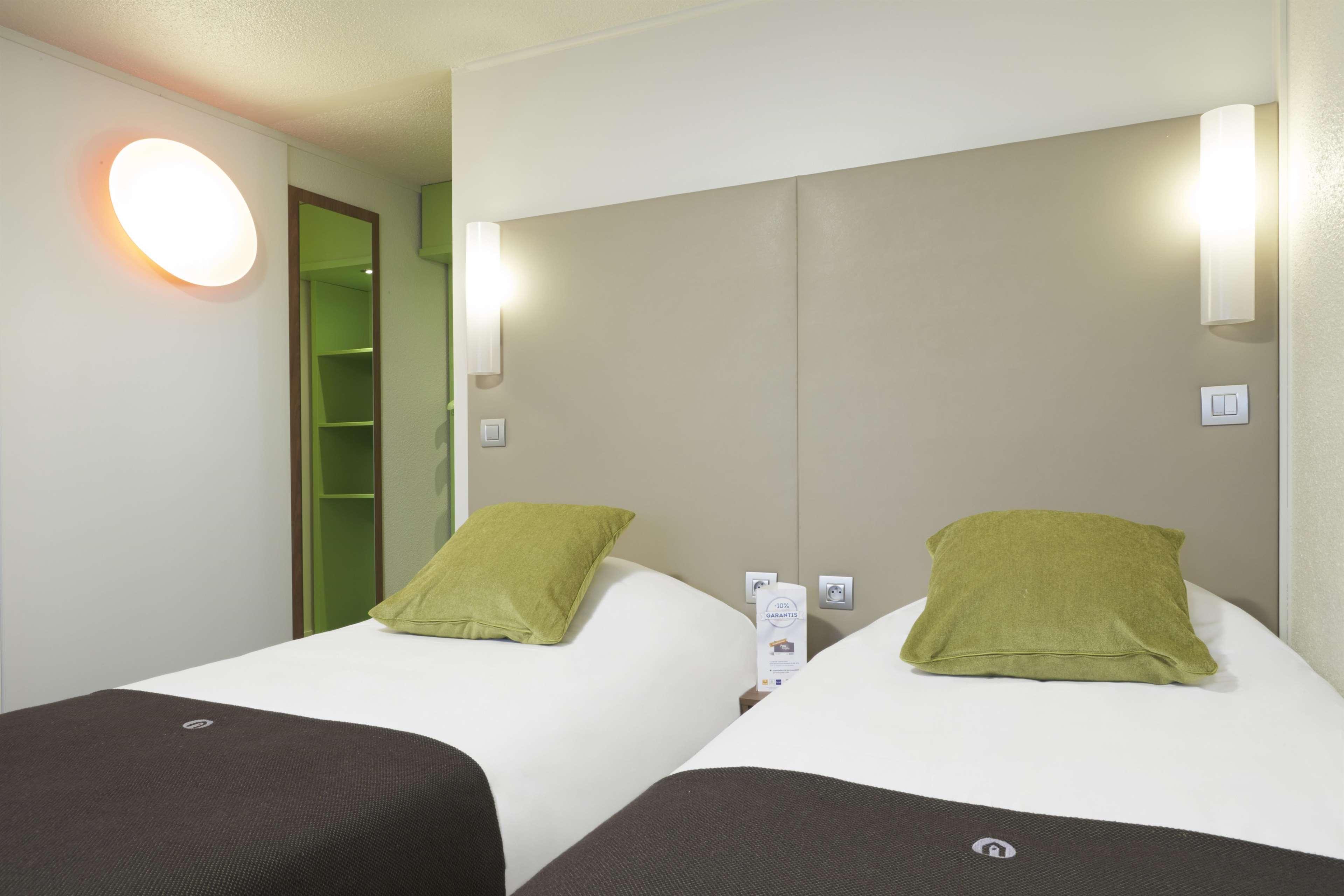 Campanile Est Hotel 3*