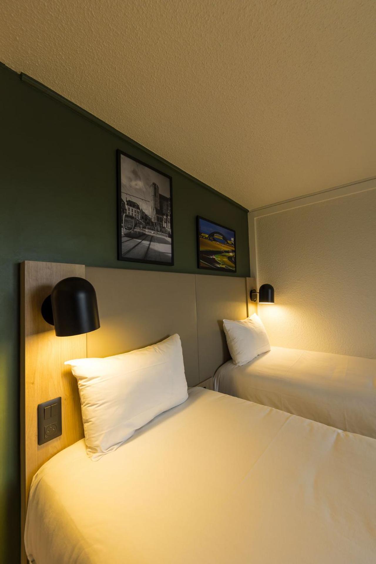 Hotel Campanile Est