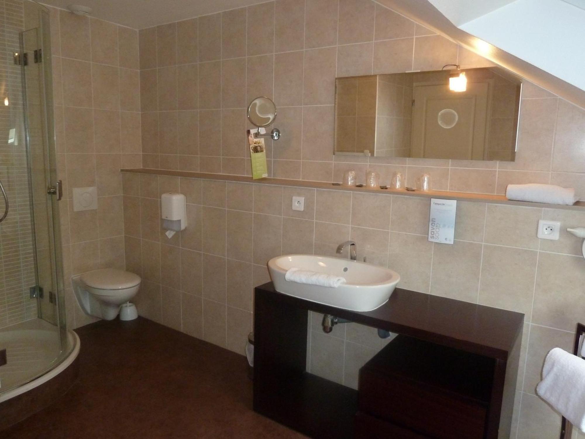 Hotel Campanile Est